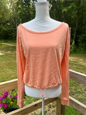 FLX Small Urban Commuter Peach Long Sleeve Thumbhole Drawstring Top